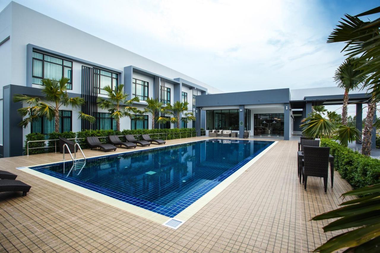 Eireann Boutique Hotel Prakhon Chai Exterior foto